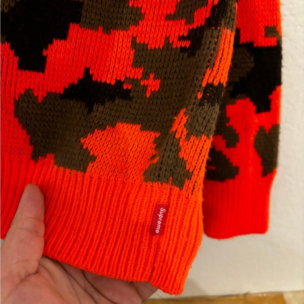 Supreme - Picture 4 of 5